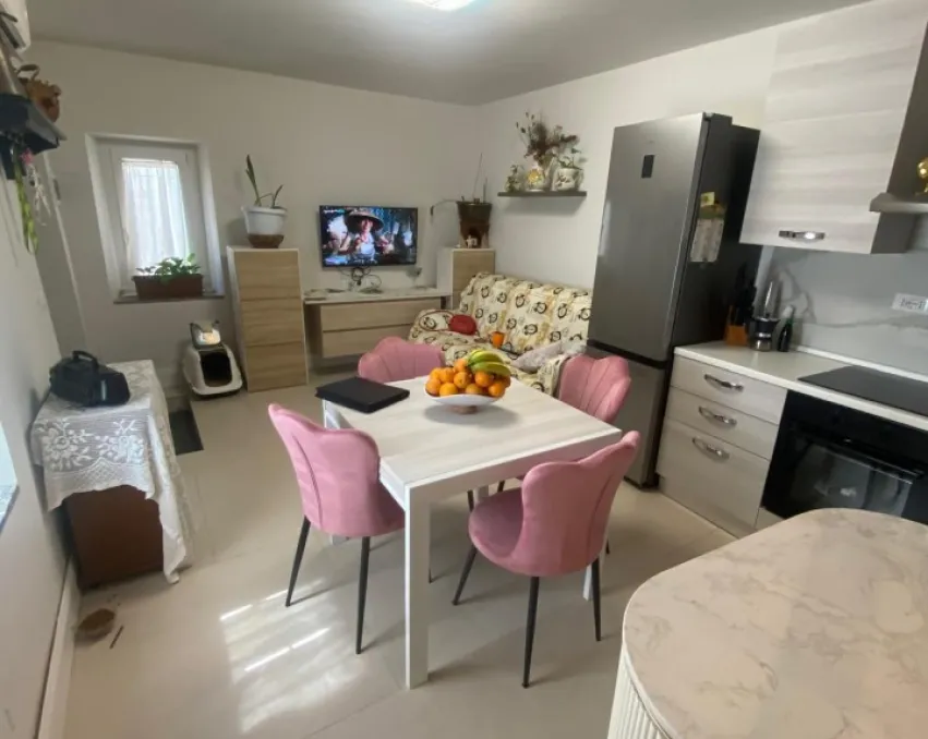 Vistarino (PV), Vivente hamlet – Fully renovated semi-detached house